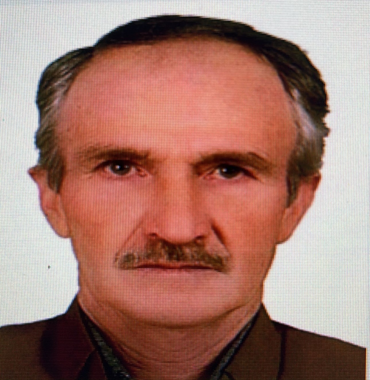 Şemdinli’de ağaçtan düşen şahıs hayatını kaybetti