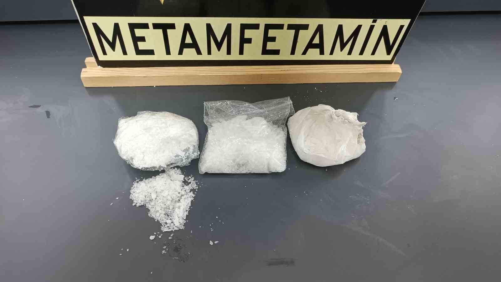 Uşak’ta uyuşturucu operasyonu: 2 kişi tutuklandı