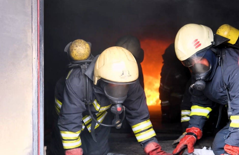 Erzincan’da hizmete sokulan itfaiye eğitim merkezinde tatbikat