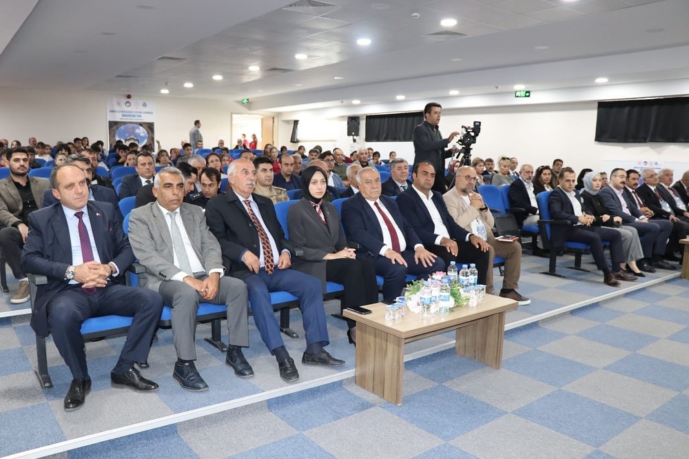 Tercan’da Mamahatun paneli düzenlendi