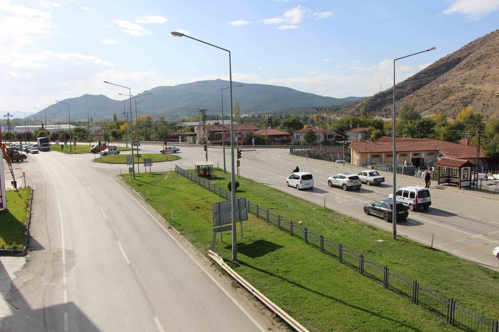 Amasya’da ölüm kavşağına feci kazadan sonra sinyalizasyon yapıldı