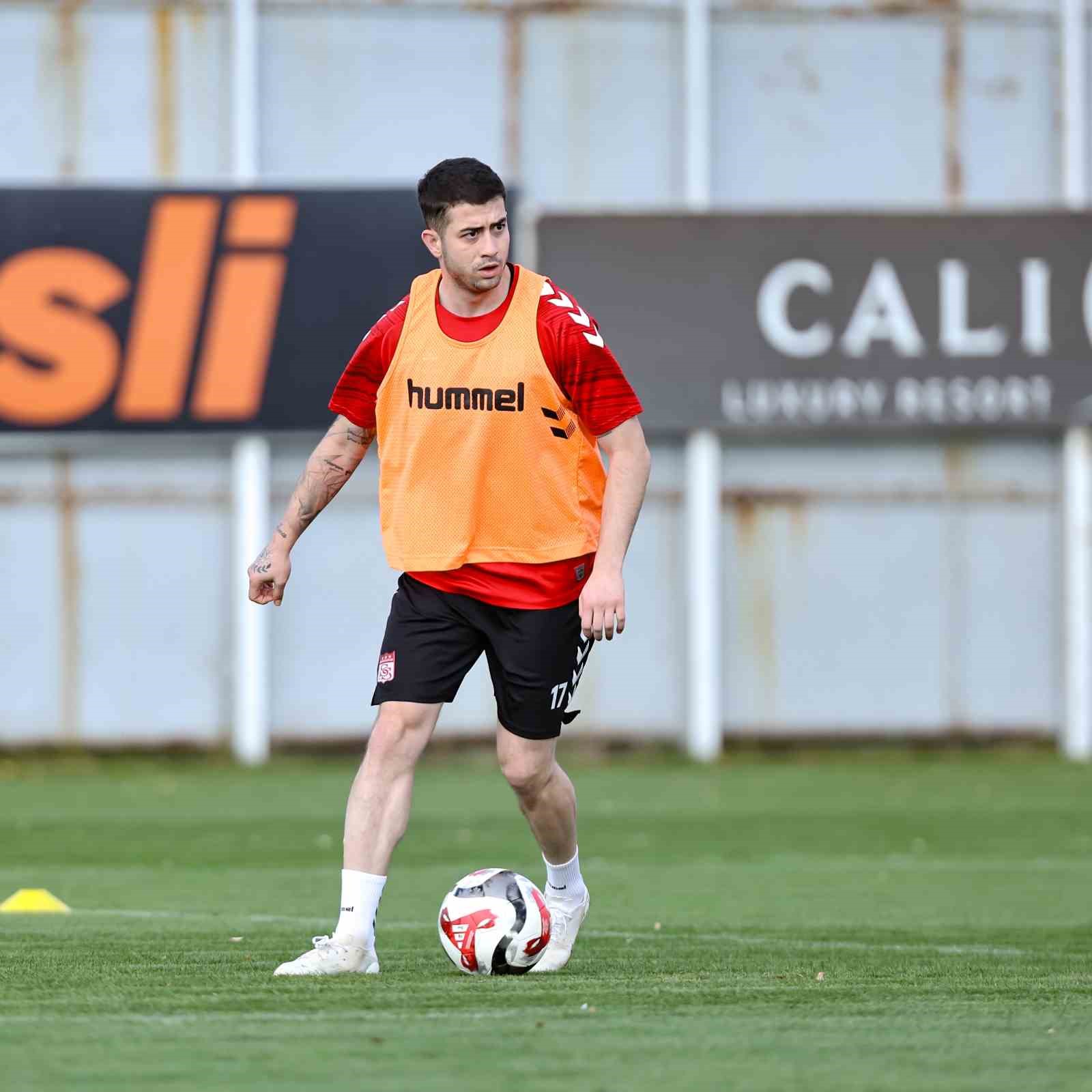 Sivasspor’da Osman Zeki Korkmaz idmana çıkmadı