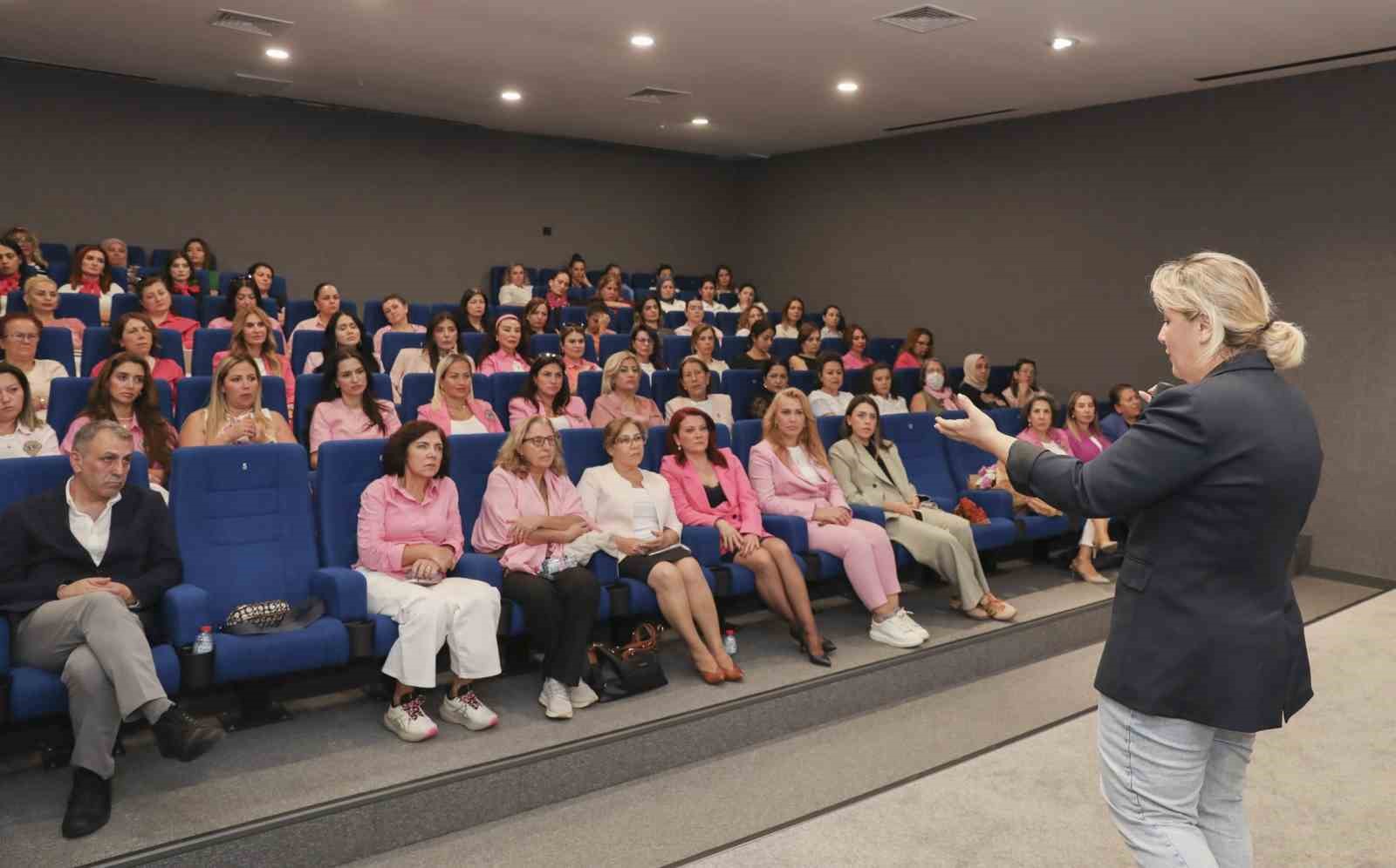 Mersin&rsquo;de meme kanseri farkındalık eğitimi
