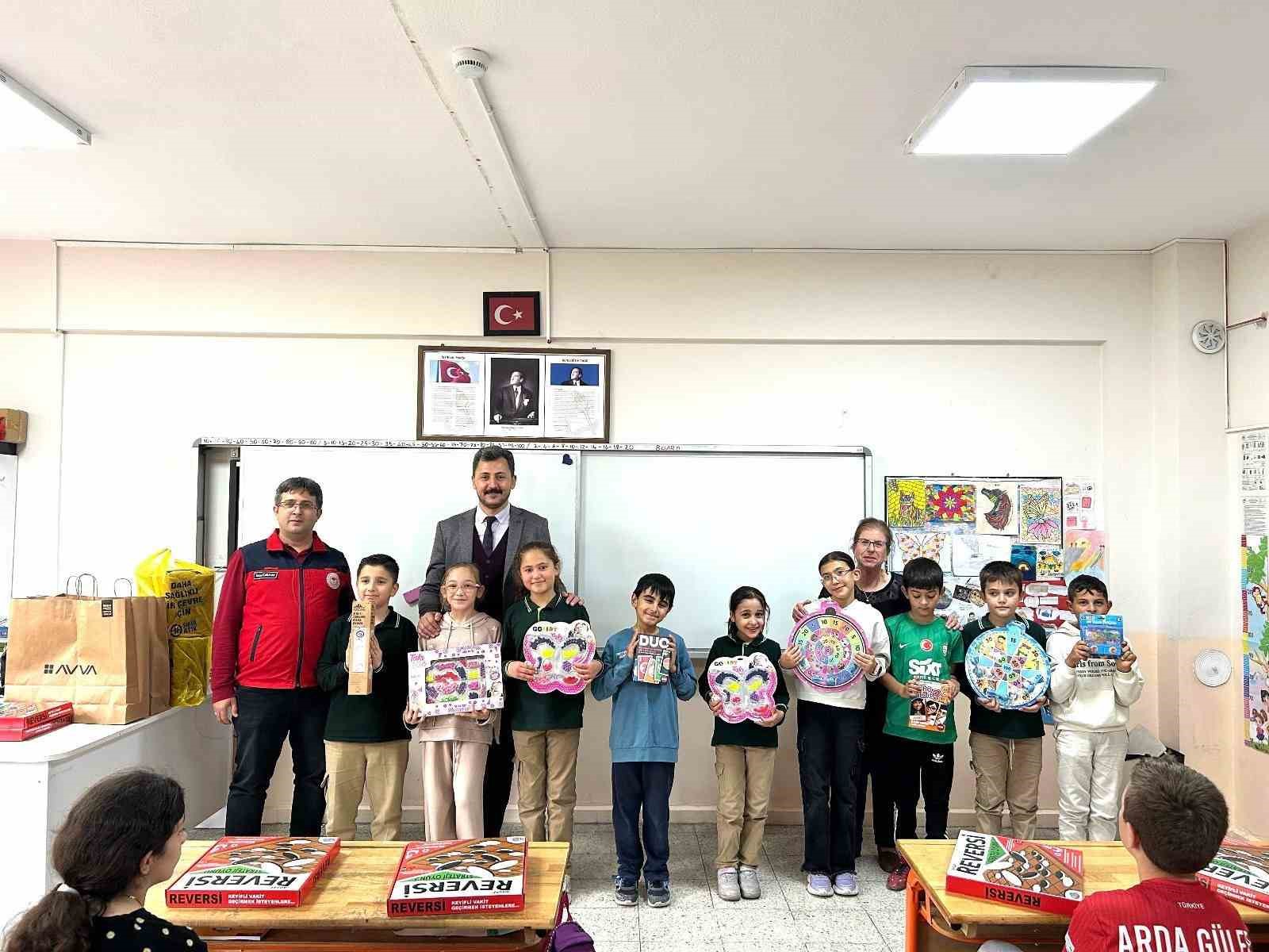 ‘Lider Çocuk Kampı’ bilgi yarışmasıyla sona erdi