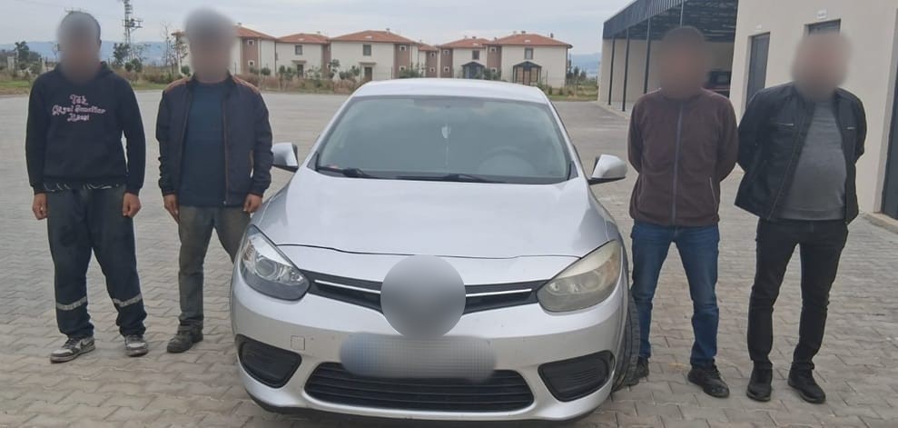 Çanakkale’de göçmen kaçakçılığı operasyonu; 4 organizatör, 8 kaçak göçmen yakalandı