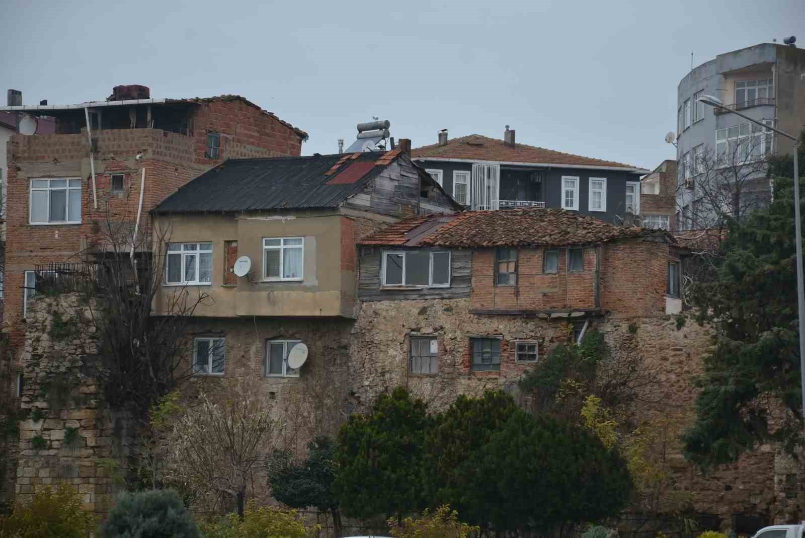 Sinop Kalesi’ndeki kalekondular kamulaştırılıyor
