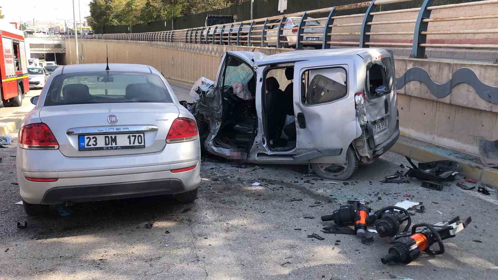Elazığ&rsquo;da zincirleme trafik kazası: 5 yaralı
