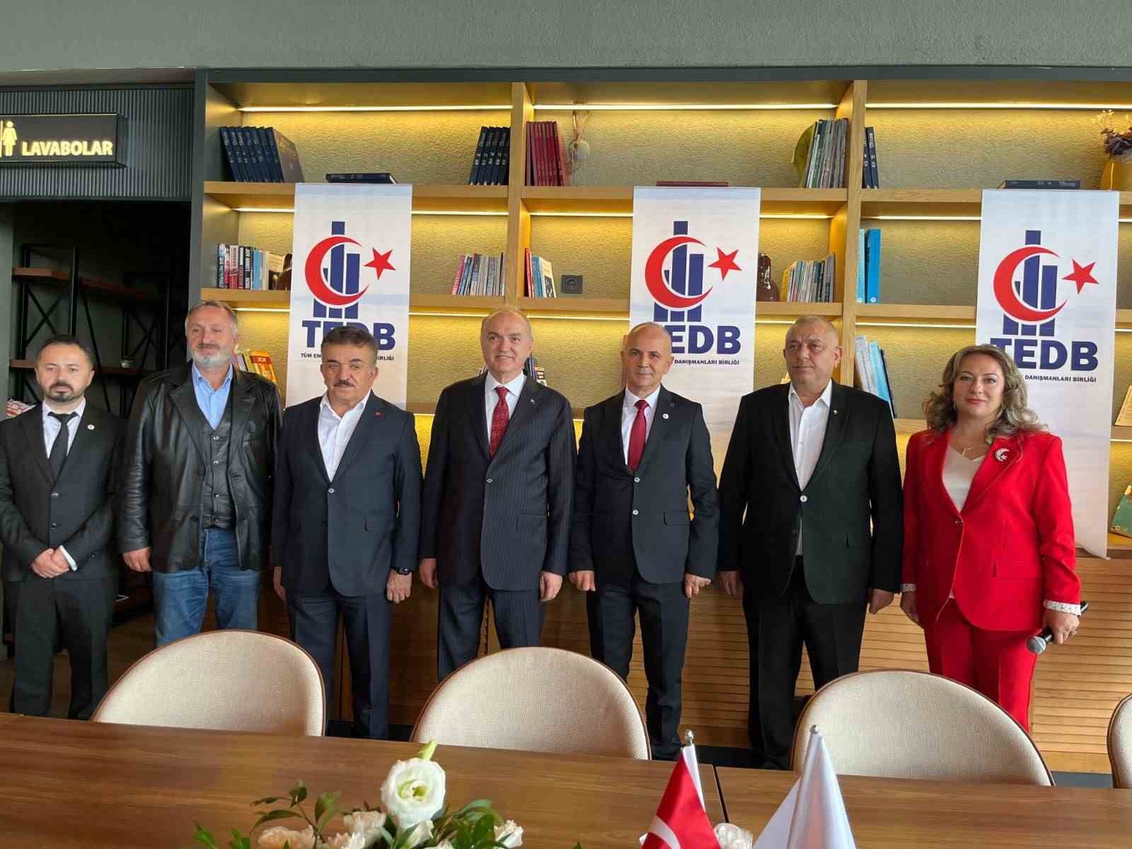 Başkan Bıyık, "Hem alan hem de satan mutlu"
