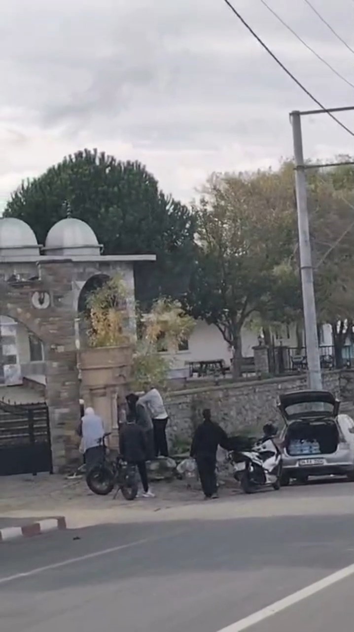 Gökçeada yaşanan sel nedeniyle 2 gündür susuz kaldı
