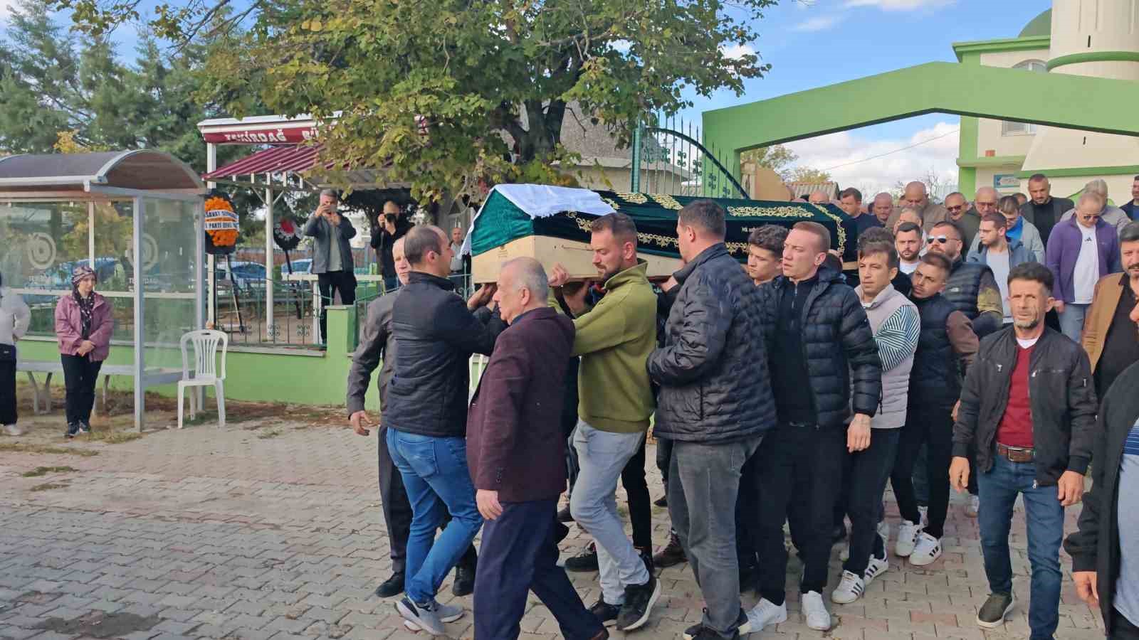 Malkara&rsquo;da silahlı saldırı kurbanı Rıdvan &Ccedil;olak son yolculuğuna uğurlandı: 5 g&ouml;zaltı
