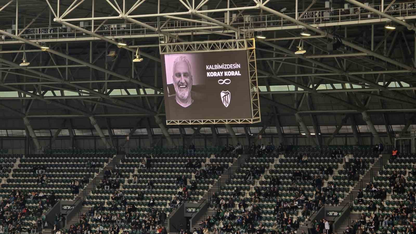 Kocaelispor, Gri Koray’ı unutmadı