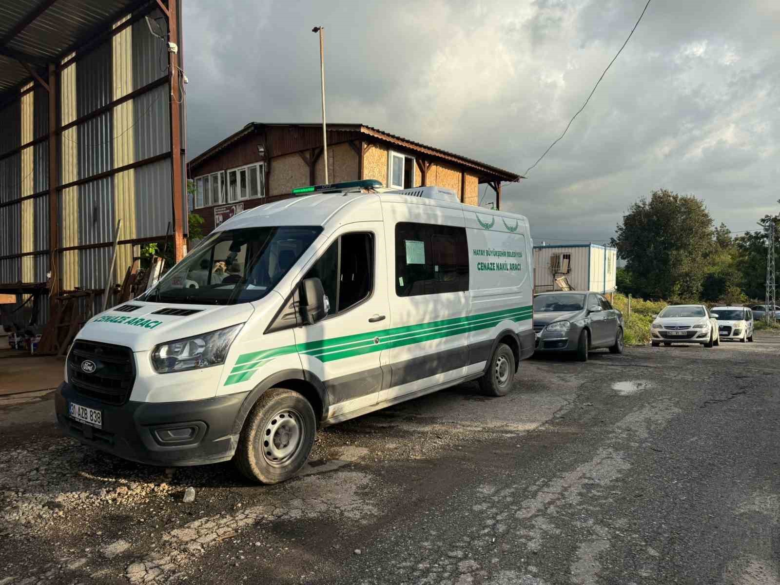 Dörtyol’da depo bekçisi kalp krizi geçirerek öldü