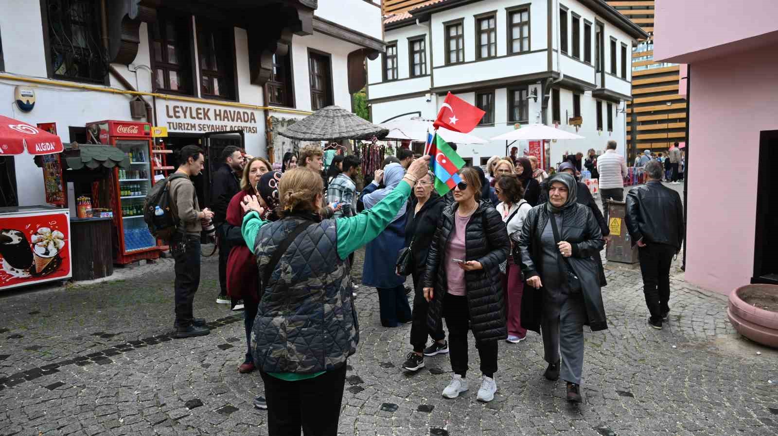 Azeri kadınlar Eskişehir’in kültürünü keşfetti