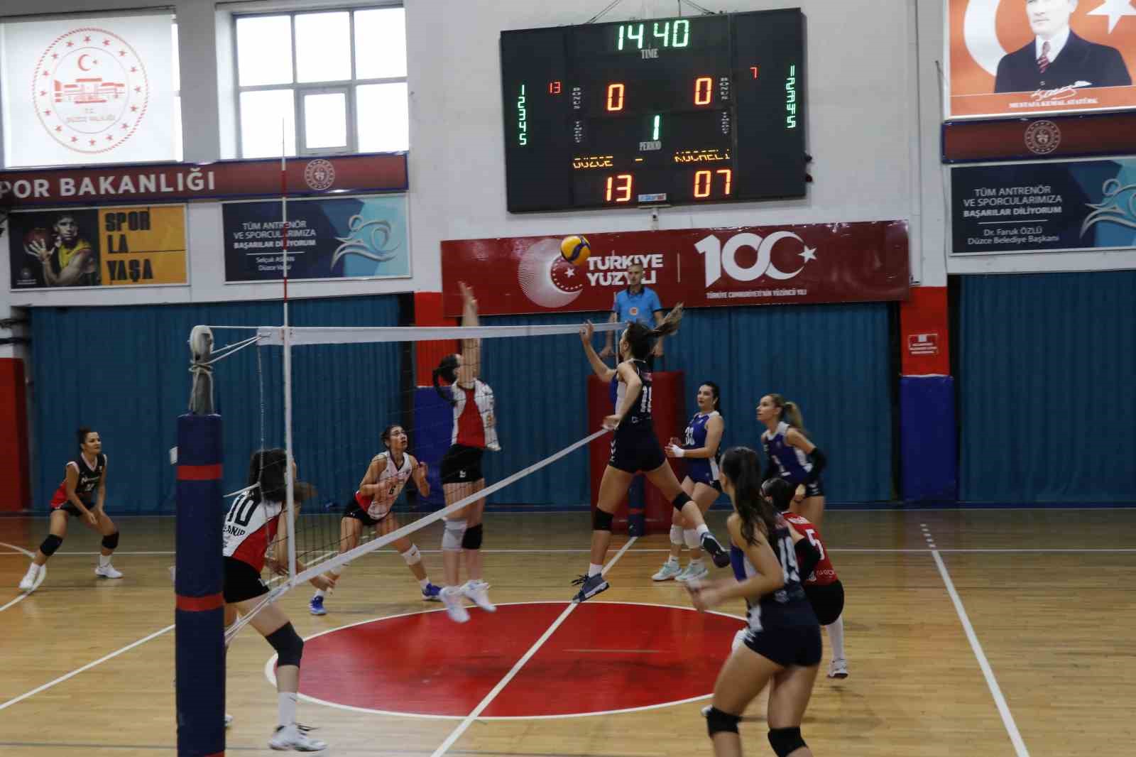 TVF Kadınlar 2. Ligi: D&uuml;zce Voleybol:1 - Kocaeli Nicomedia Akademi: 3
