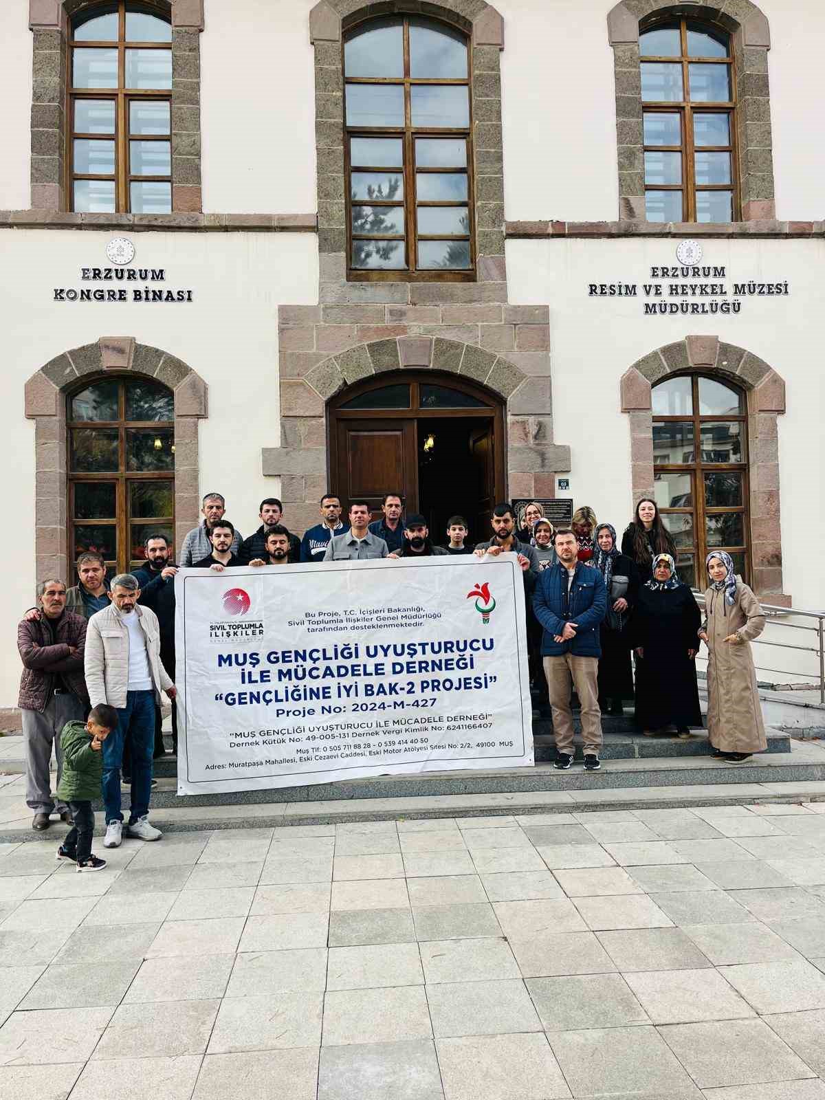 Muşlu gençler, Erzurum’un tarihi ve kültürel mekanlarını gezdi
