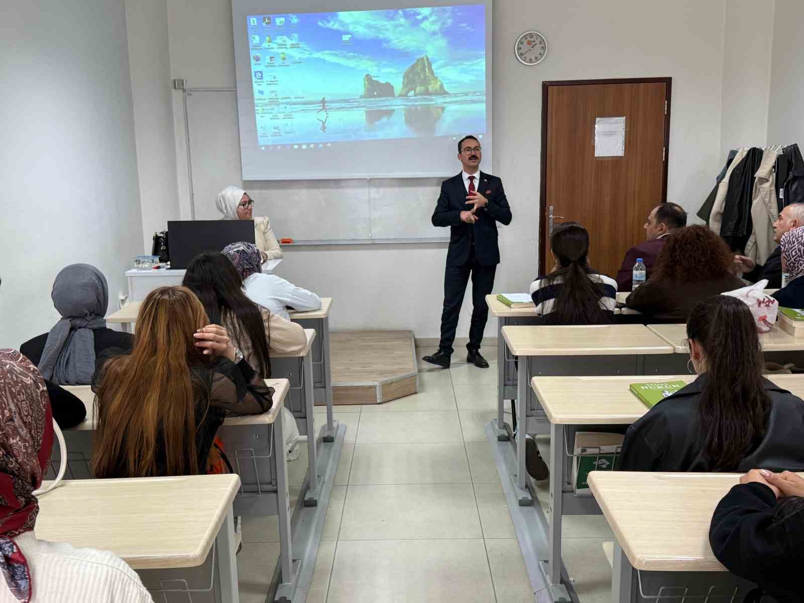 Savcılar ve TOGÜ öğrencileri buluştu
