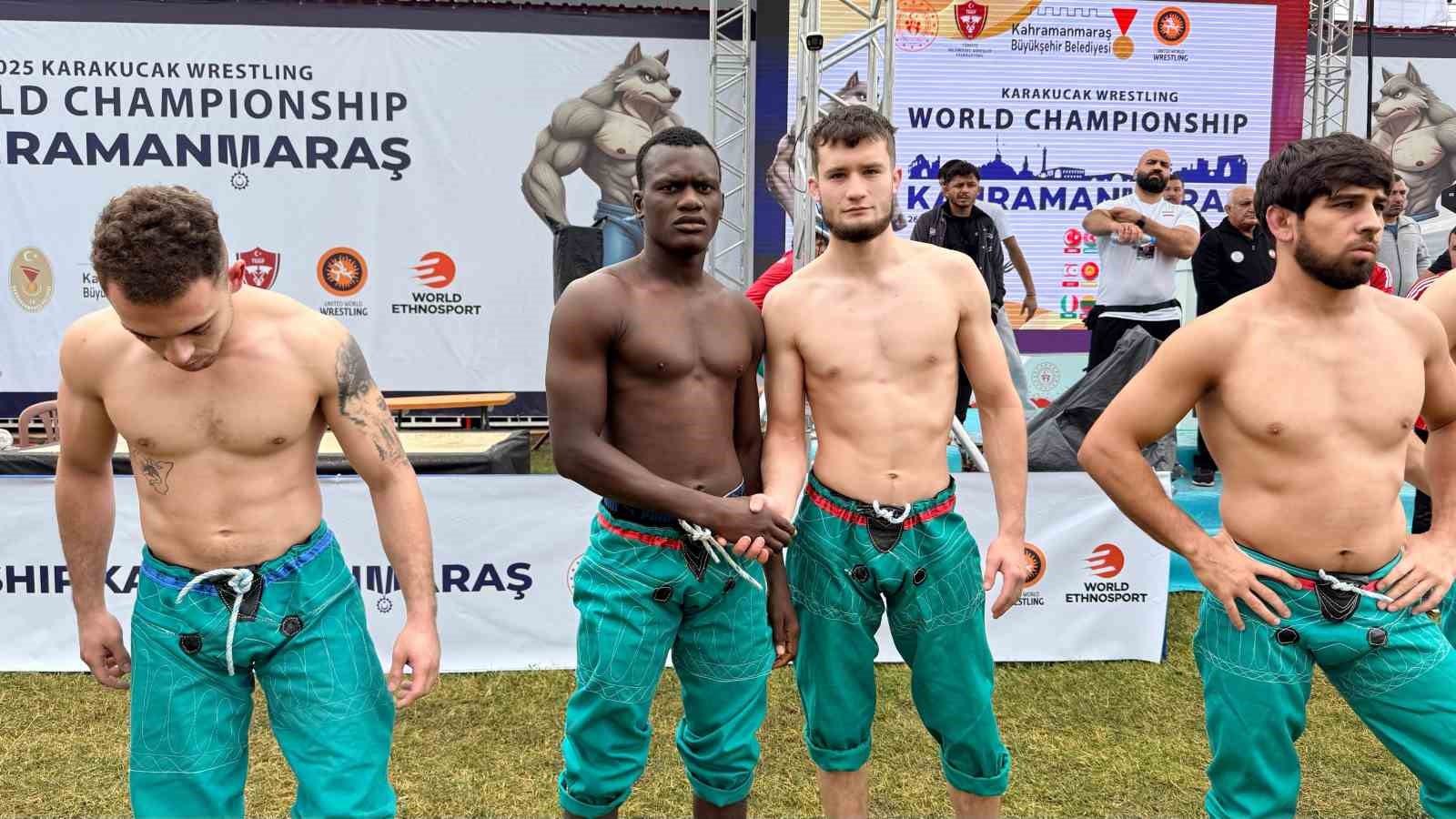Kahramanmaraş’ta Dünya Karakucak Güreş Şampiyonası başladı