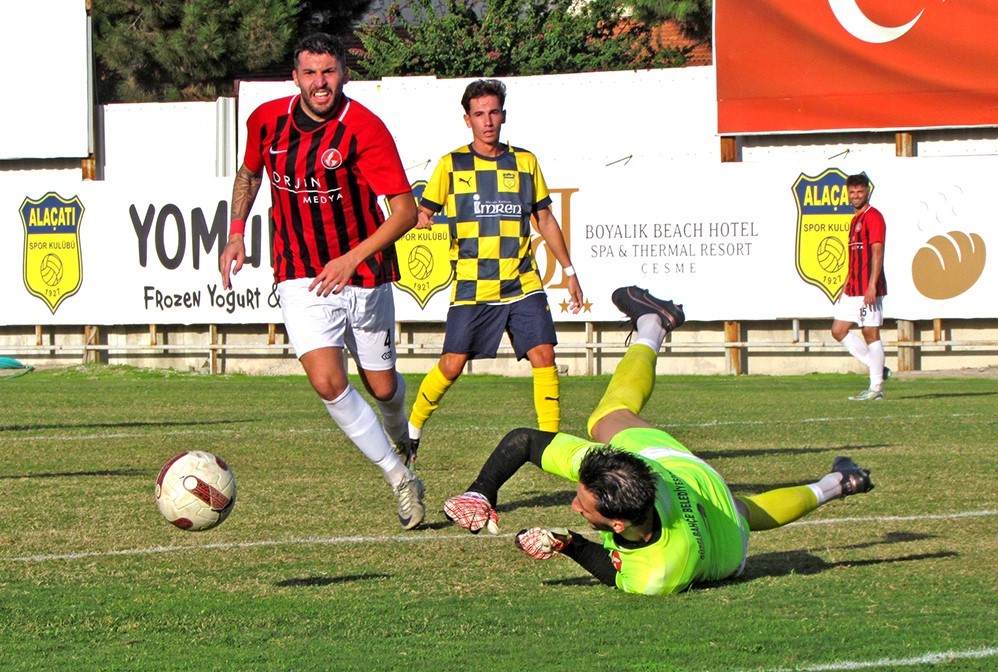İmren Alaçatıspor, Güzelbahçe Belediyespor’u 2-1 mağlup etti