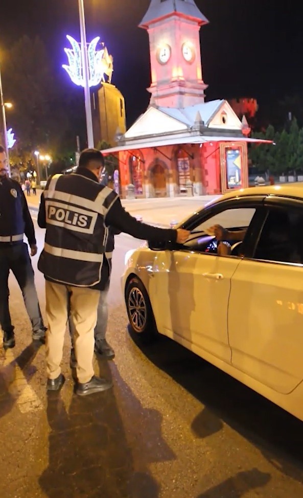 Kayseri&rsquo;de Narko-Asayiş uygulaması: Aranan 92 kişi yakalandı
