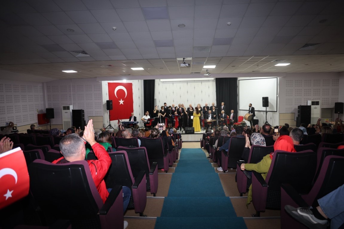 Kartepe&rsquo;de 102. yıl coşkusu
