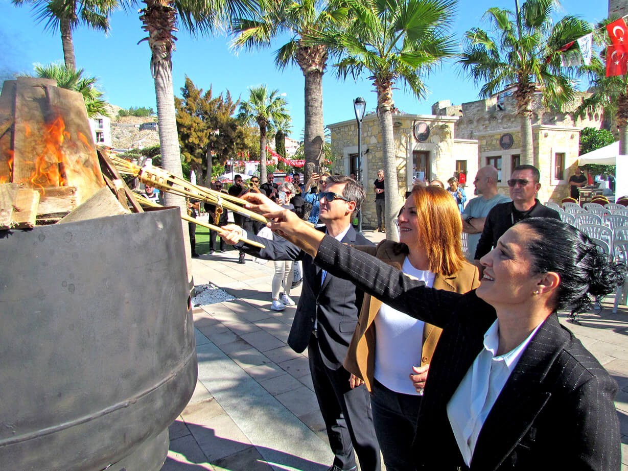 Kültür Yolu Festivali’nin coşkusu bu yıl Çeşme’de de yaşanıyor