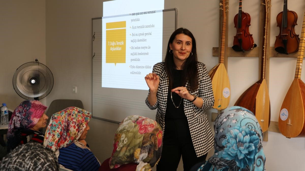 Malatya&rsquo;da Konteyner Kent&rsquo;te kadınlara hijyen eğitimi
