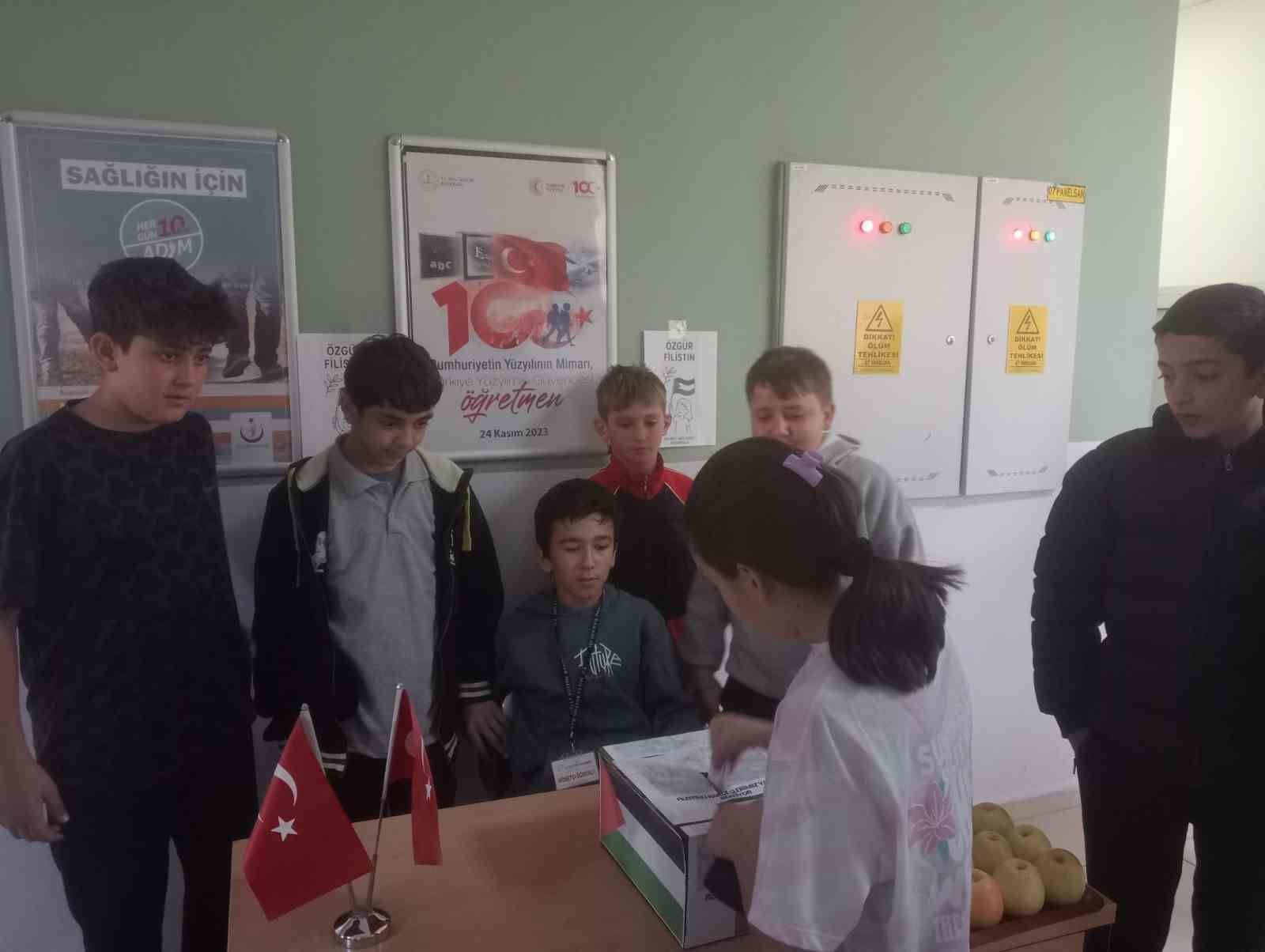 Eğirdirli öğrencilerden Filistin’e anlamlı destek: 238 bin 85 TL yardım toplandı