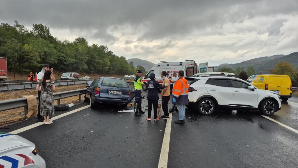 D&uuml;zce&rsquo;de yılın 9 ayında 2 bin 16 trafik kazası meydana geldi
