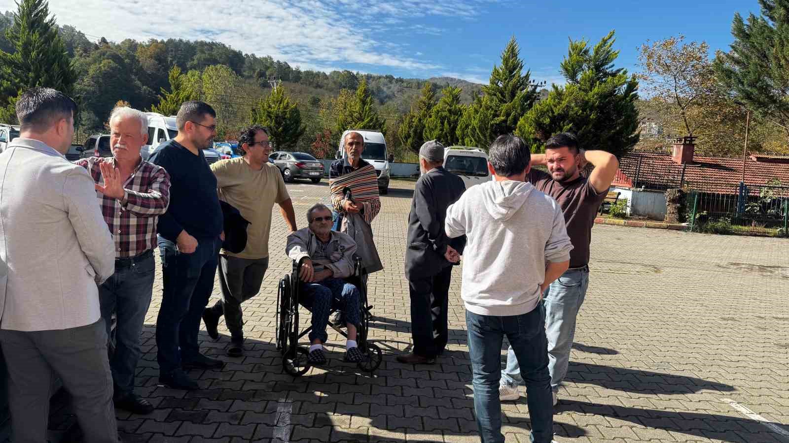 Danıştay Başkanı Zeki Yiğit&rsquo;in k&ouml;y&uuml; sandık başına gitti
