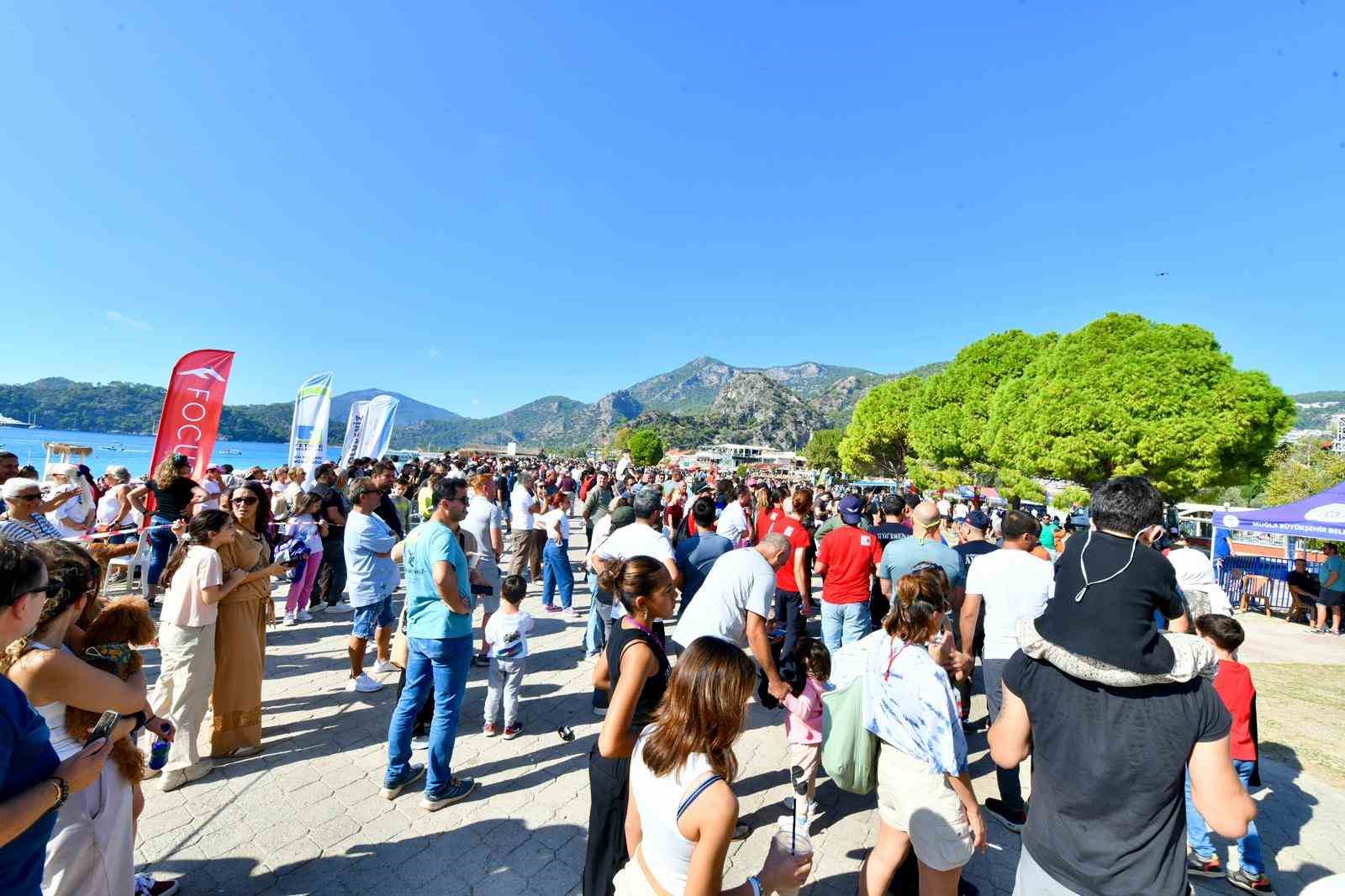 Fethiye’de Hava Oyunları Festivali’nde F-16’ların gösterisi nefesleri kesti