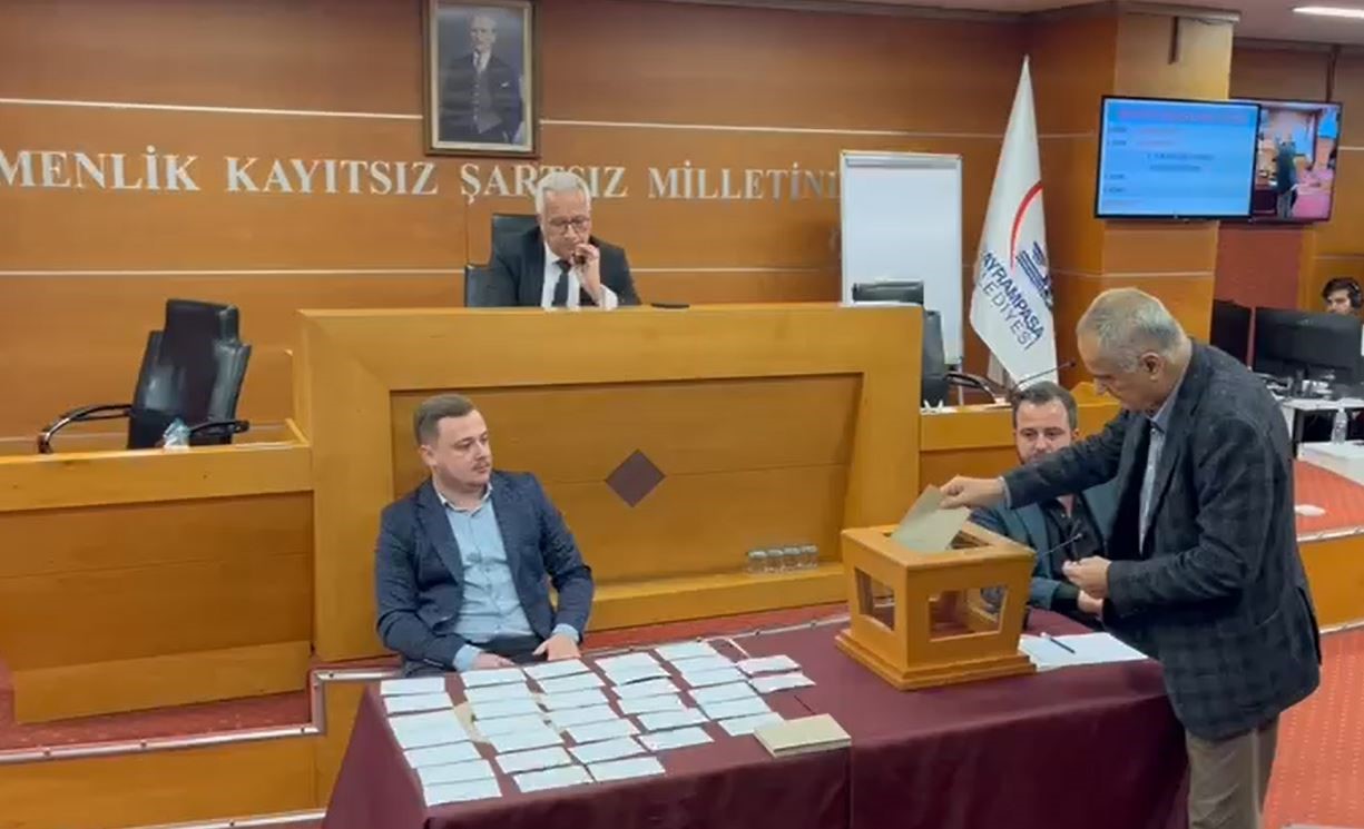 Bayrampaşa Belediye Meclisi&rsquo;nde belediye başkan vekili se&ccedil;imi başladı
