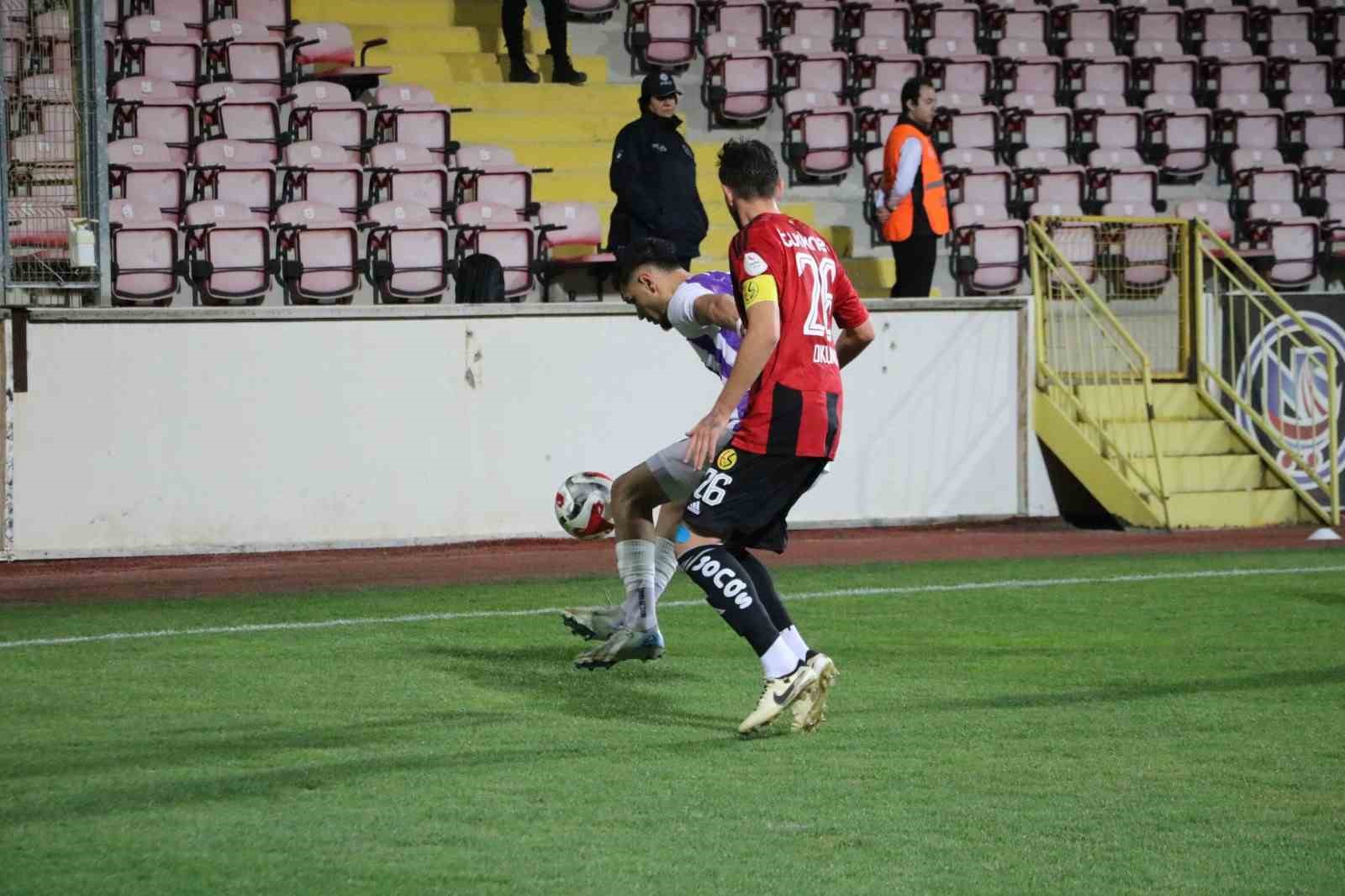 Afyonspor evinde Eskişehirspor’a mağlup oldu