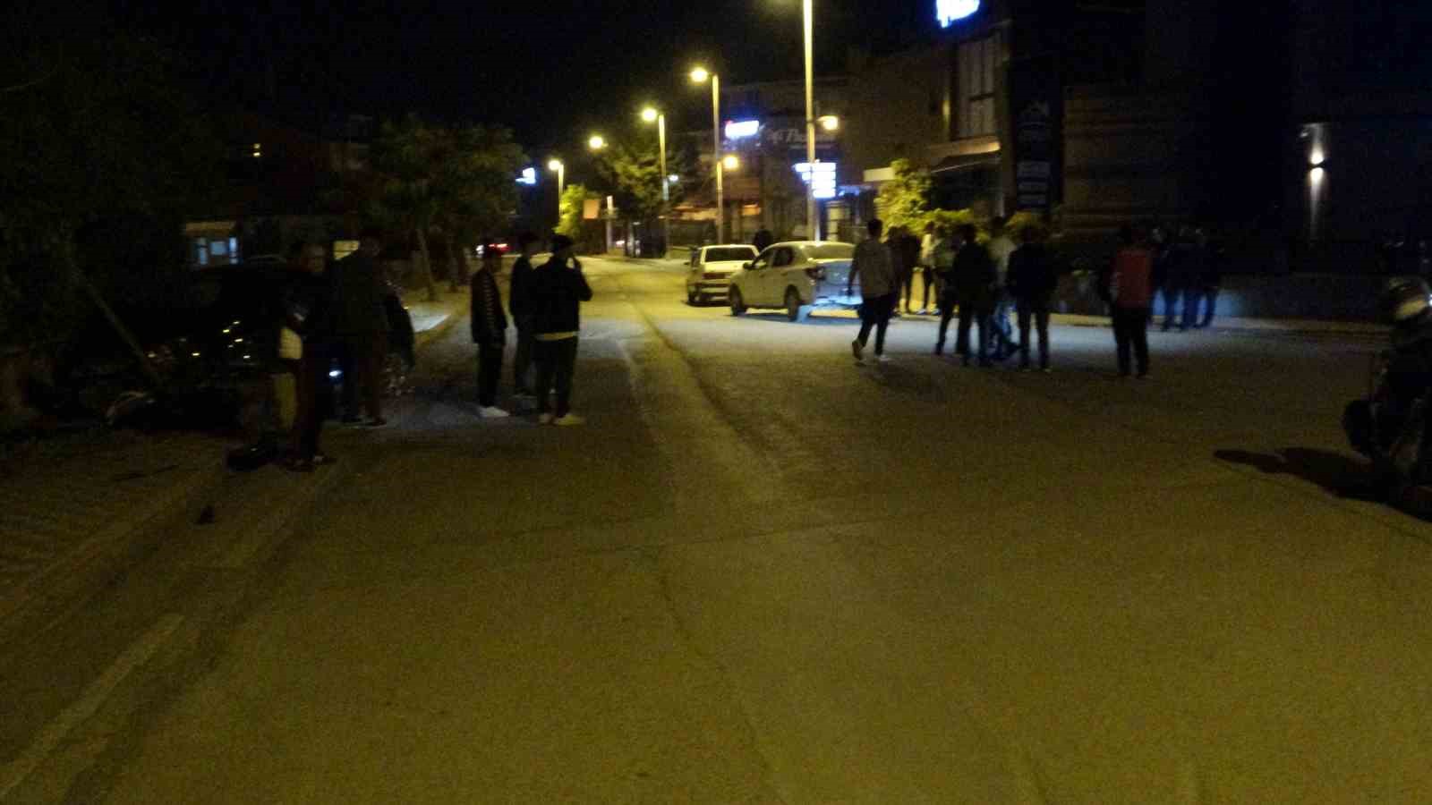Malatya&rsquo;da otomobil ile motosiklet &ccedil;arpıştı: 2 yaralı
