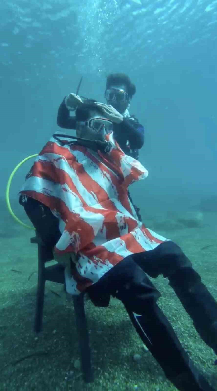 Çanakkale Boğaz’ında iddialı dalış denemesi; Hedefi 36 saat su altında kalmak
