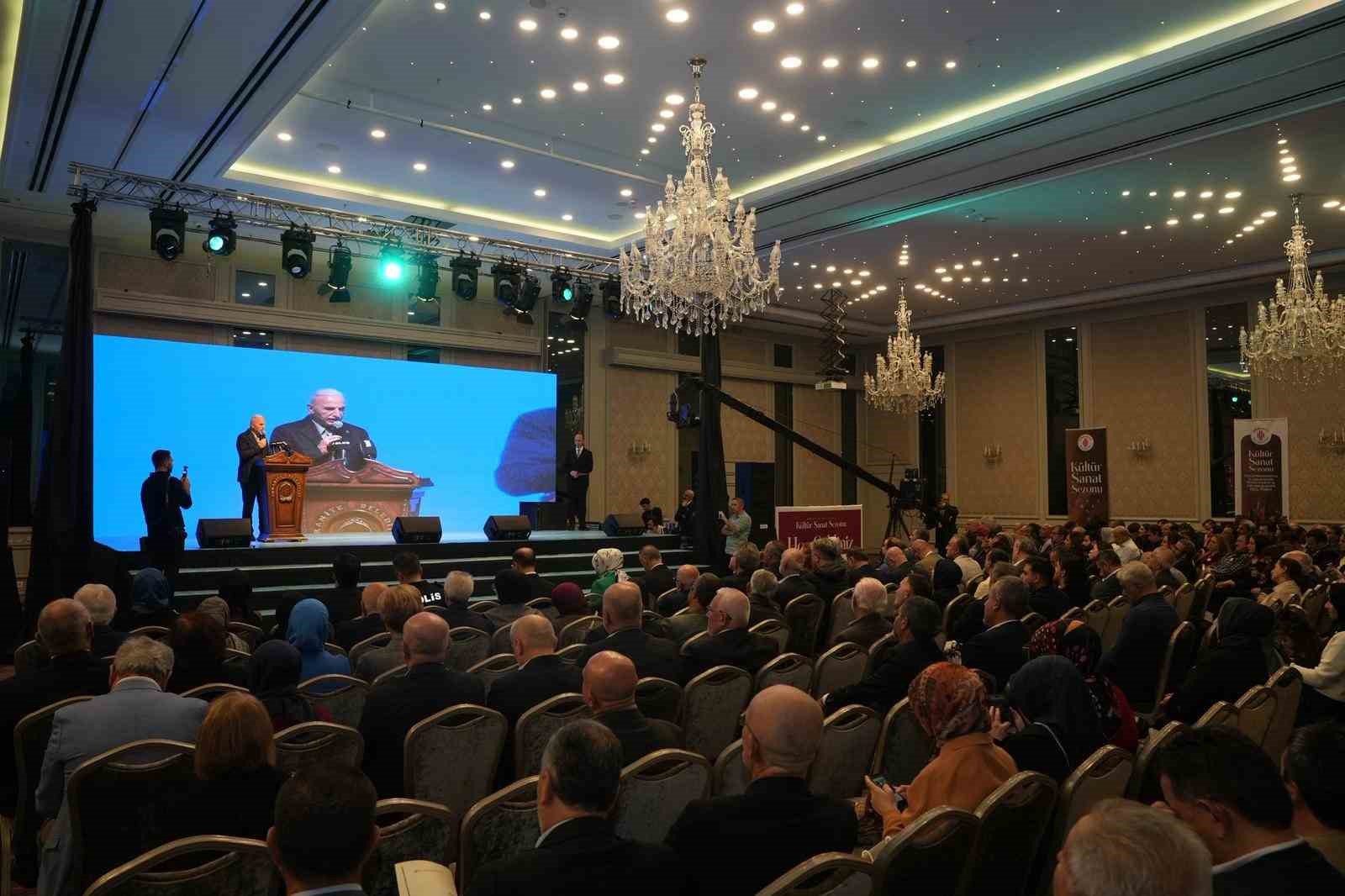 &Uuml;mraniye&rsquo;de sanatın ilhamı bu yıl &rsquo;aile&rsquo; oldu
