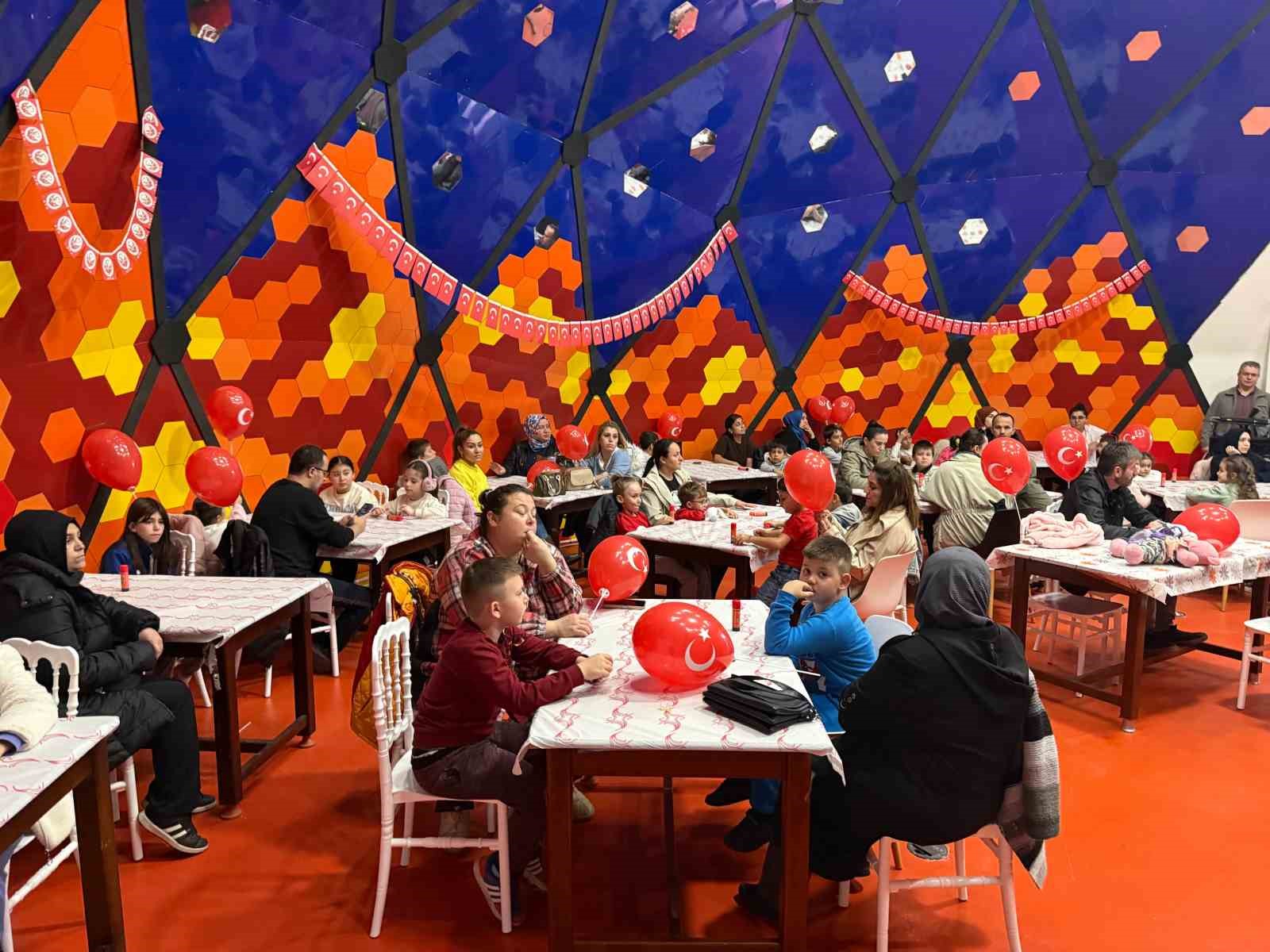 Cumhuriyet coşkusu aile atölyesinde yaşandı