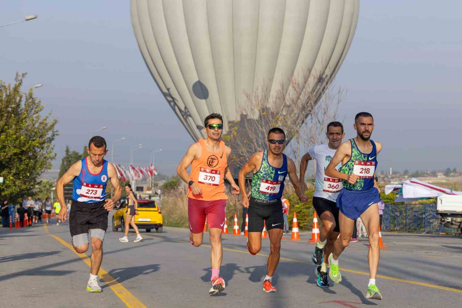 Lykos Yarı Maratonu sporcuları Pamukkale’de buluşturdu
