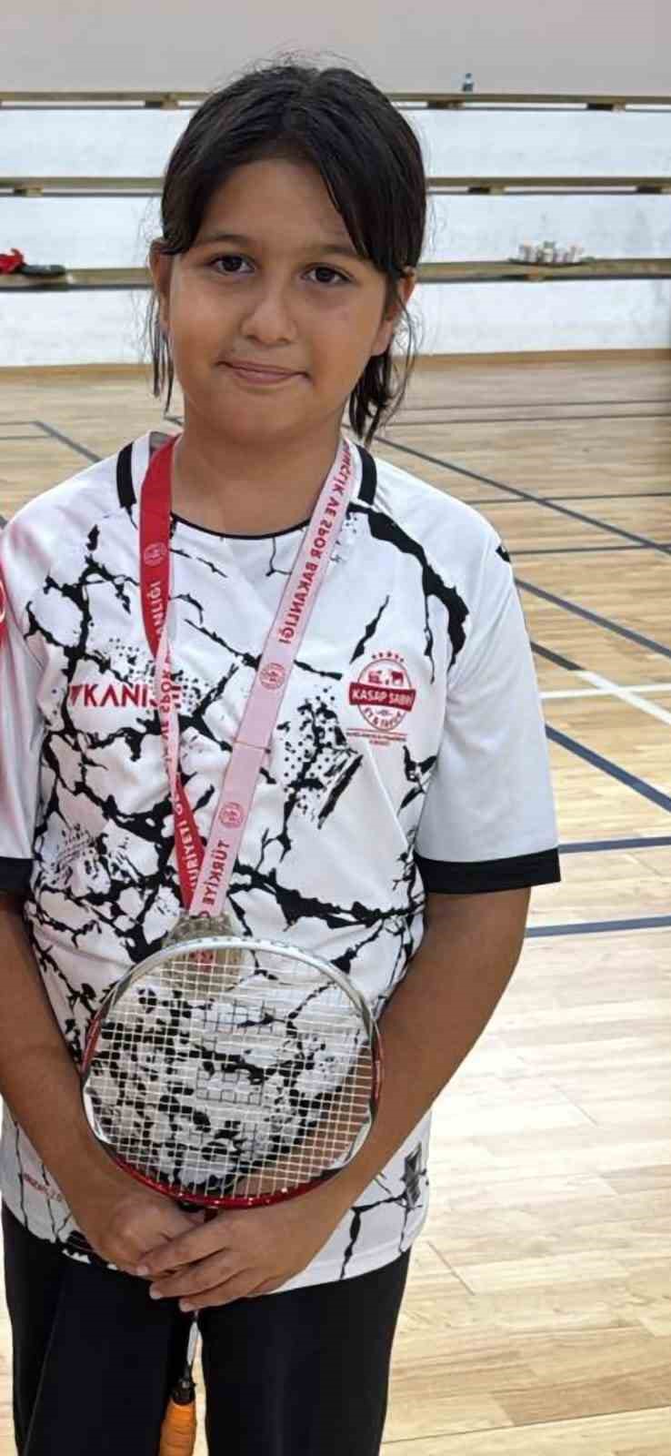 Devrekli &ouml;ğrenci Badminton&rsquo;da ikinci oldu
