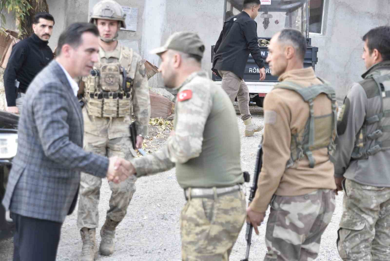 Vali Karakaya köylerdeki yatırımları inceledi