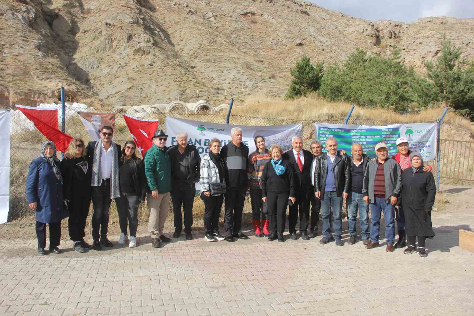 Sivas’ta üniversite öğrencileri 7 günde 30 bin fidan dikti