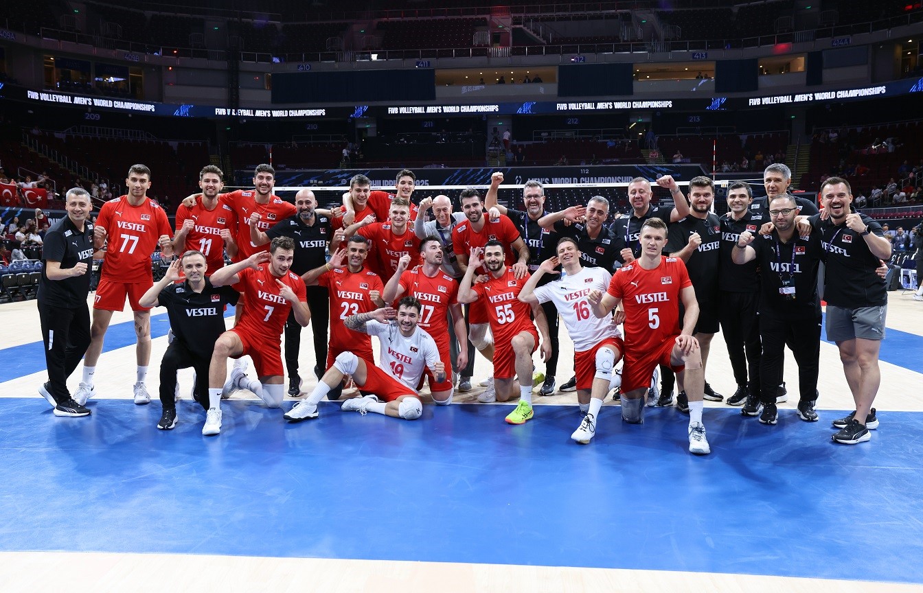 A Milli voleybol takımlarının Avrupa şampiyonalarındaki maç programı açıklandı