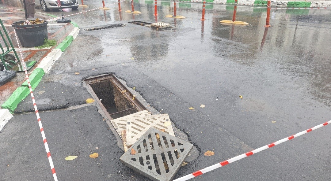 Meteoroloji uyarmıştı: Kırklareli’de sağanak yağış etkili oluyor
