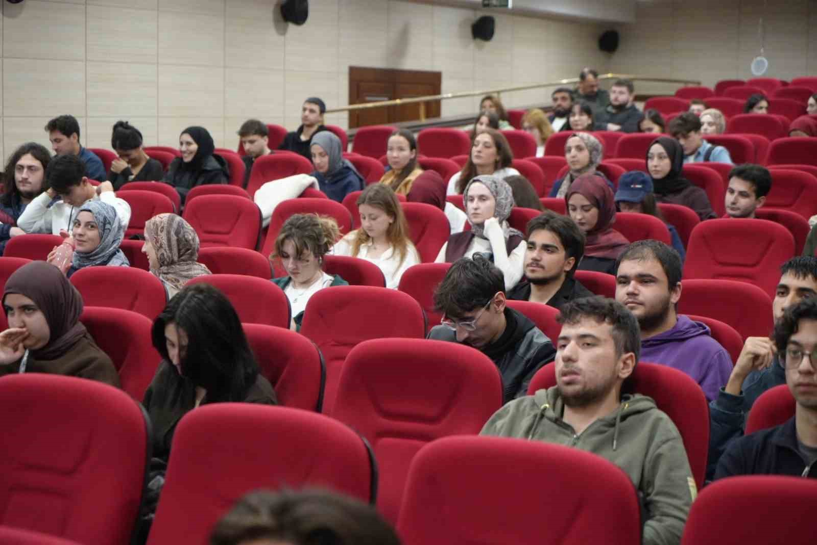 "İmparatorluktan Cumhuriyet&rsquo;e Eğitim" konferansı

