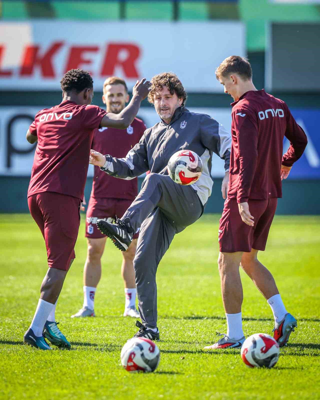 Trabzonspor, Galatasaray ma&ccedil;ının hazırlıklarına başladı
