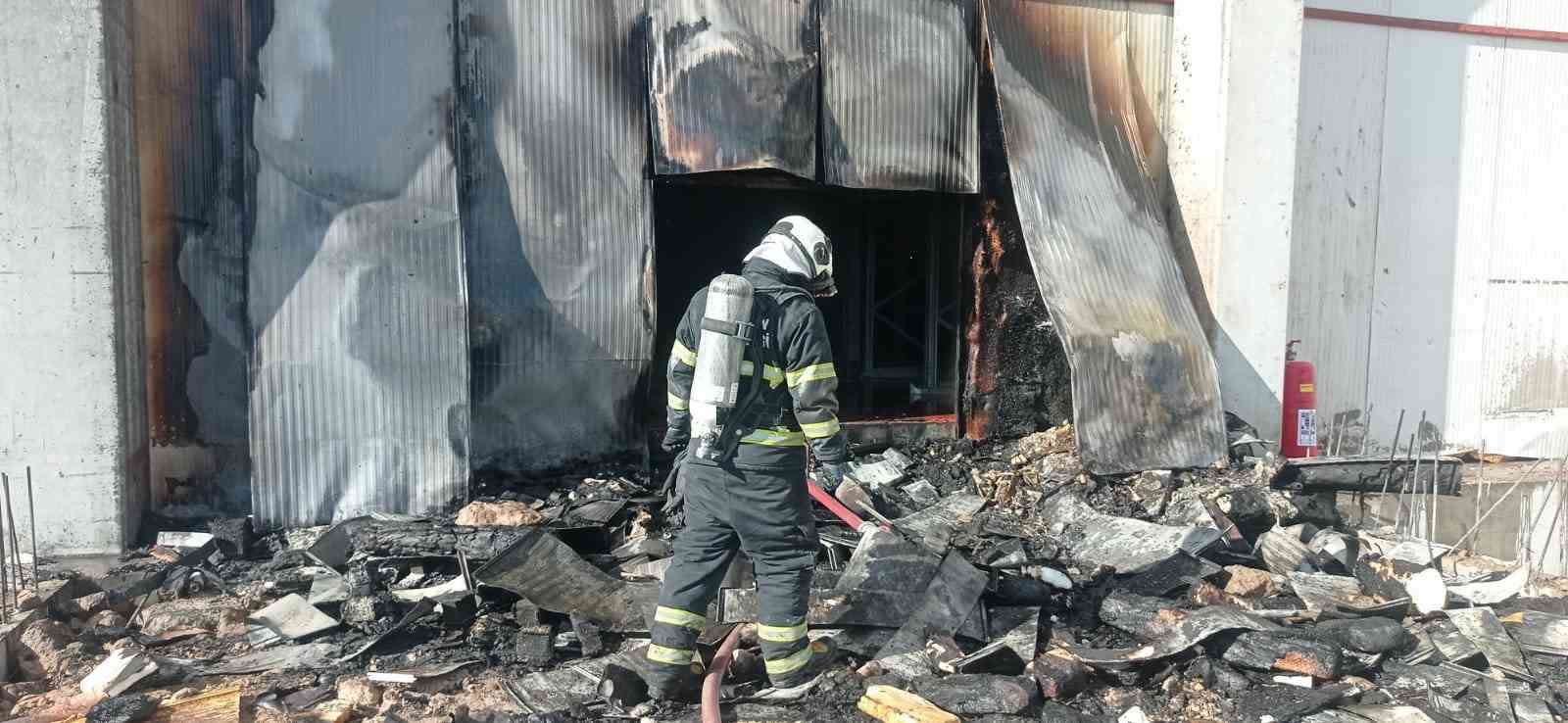 Batman’da dondurma fabrikasında yangın