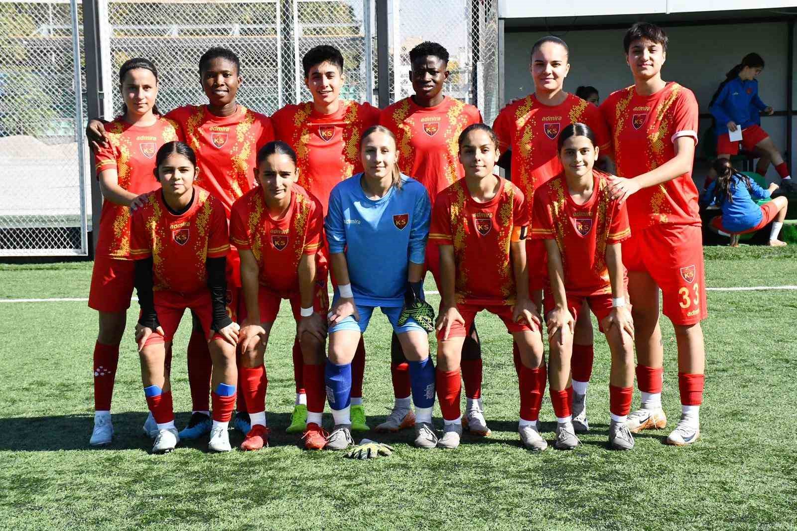 Kayseri Kadın FK, 3 puanı 4 golle aldı