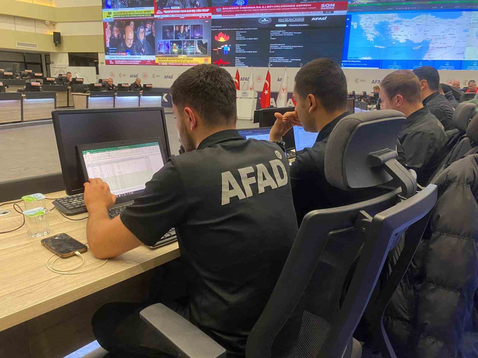AFAD, Acil Yönetim Merkezi’nde çalışmalara devam ediyor