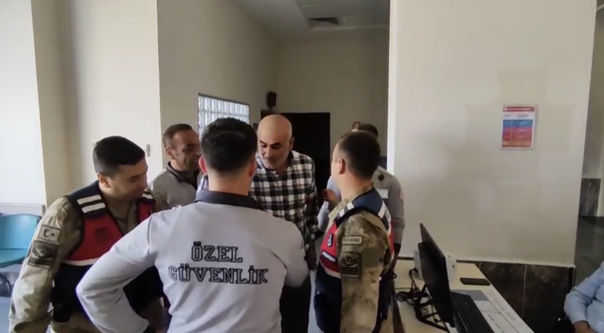 Tatvan Devlet Hastanesi’nde ‘Beyaz Kod’ tatbikatı gerçekleştirildi