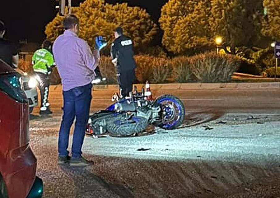 Çeşme’de korkunç kaza: Motosiklet sürücüsü hayatını kaybetti