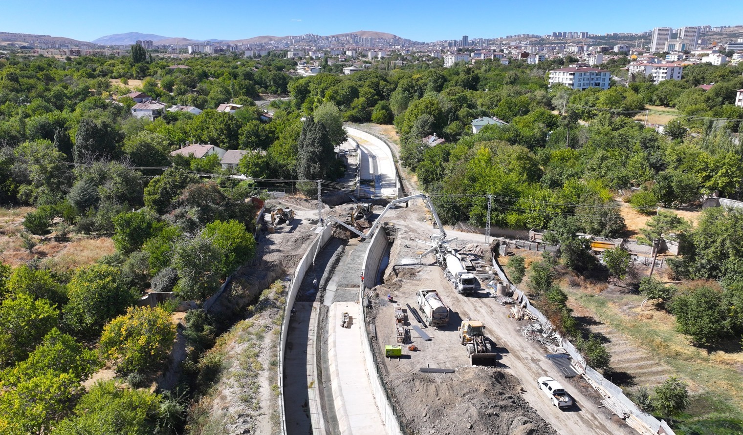 Şorşor deresindeki taşkın koruma çalışmalarında sona gelindi